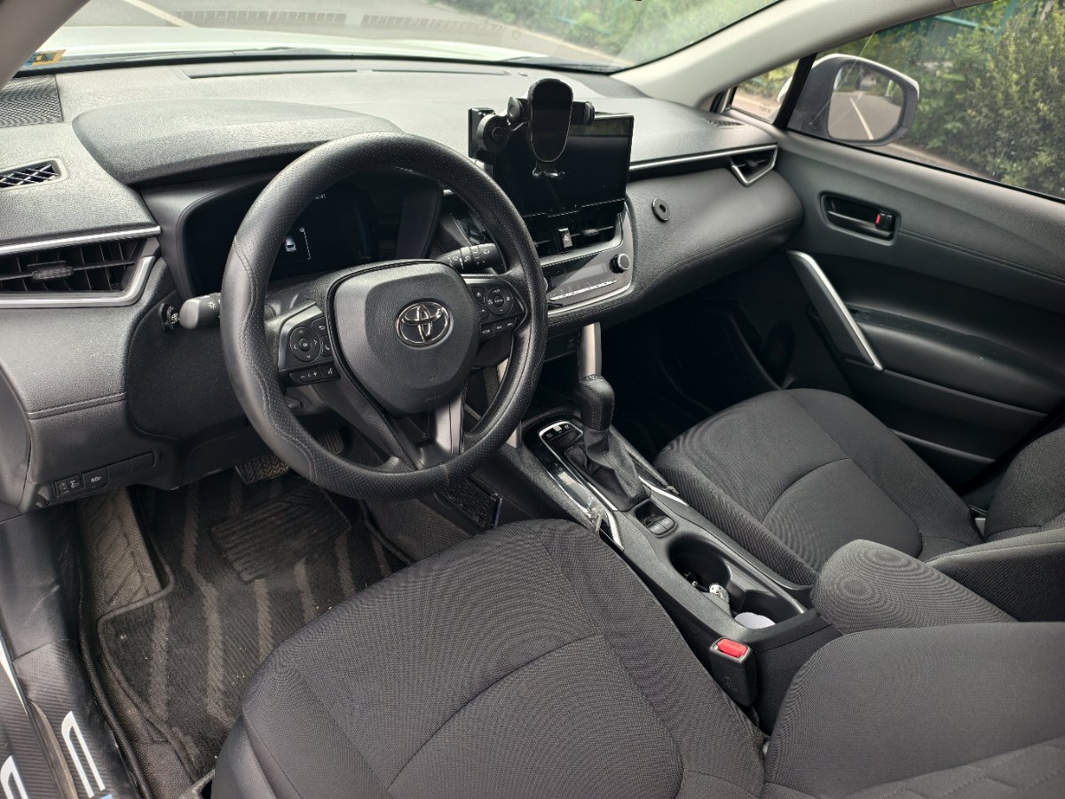 Toyota Corolla Cross 2024 car image #9