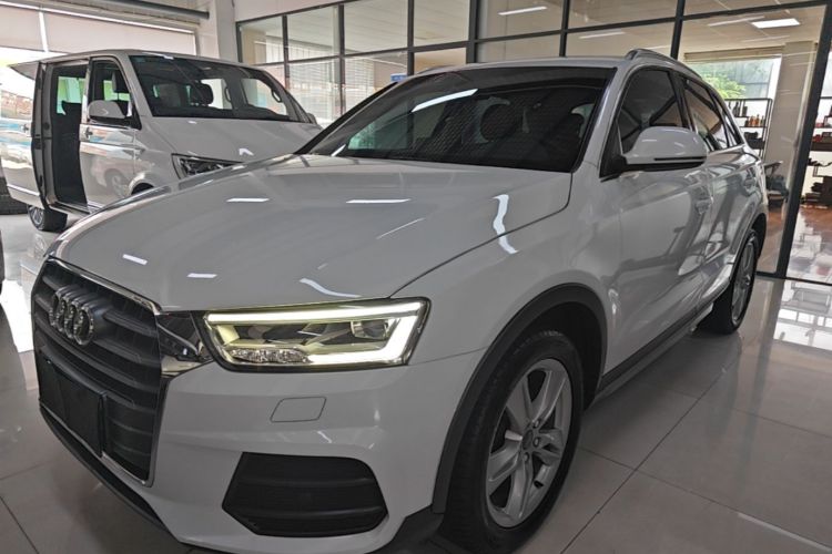 Audi Q3 2018 #2 Audi Q3 2018 car image #2