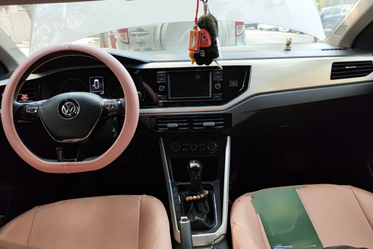 Volkswagen Polo 2020 صورة سيارة #7