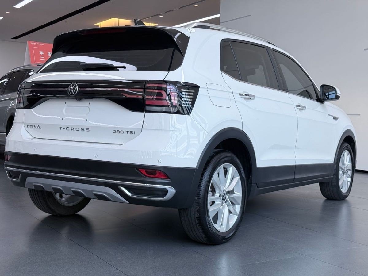 Volkswagen T-Cross 2021 #4 Volkswagen T-Cross 2021 car image #4