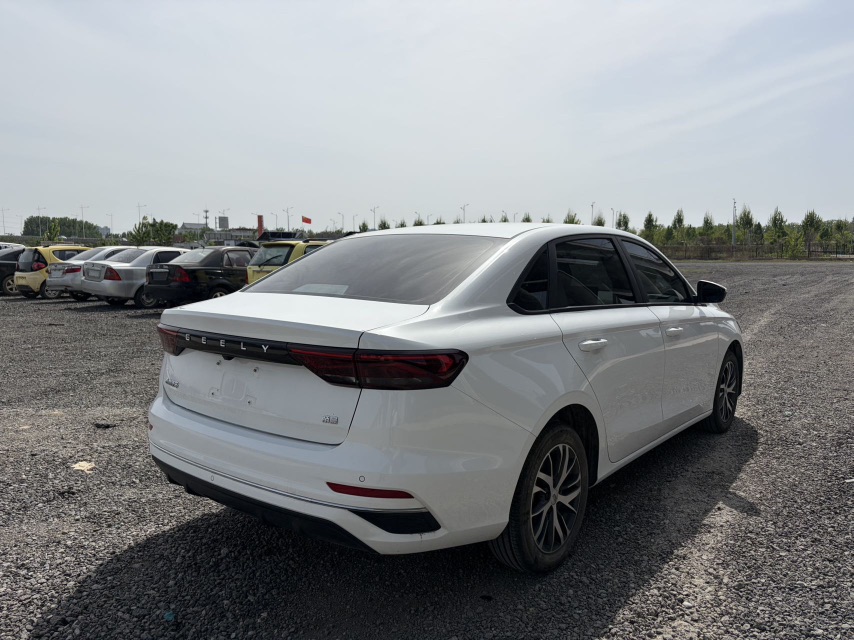 GEELY Emgrand 2025 #5 GEELY Emgrand 2025 imagen de coche #5