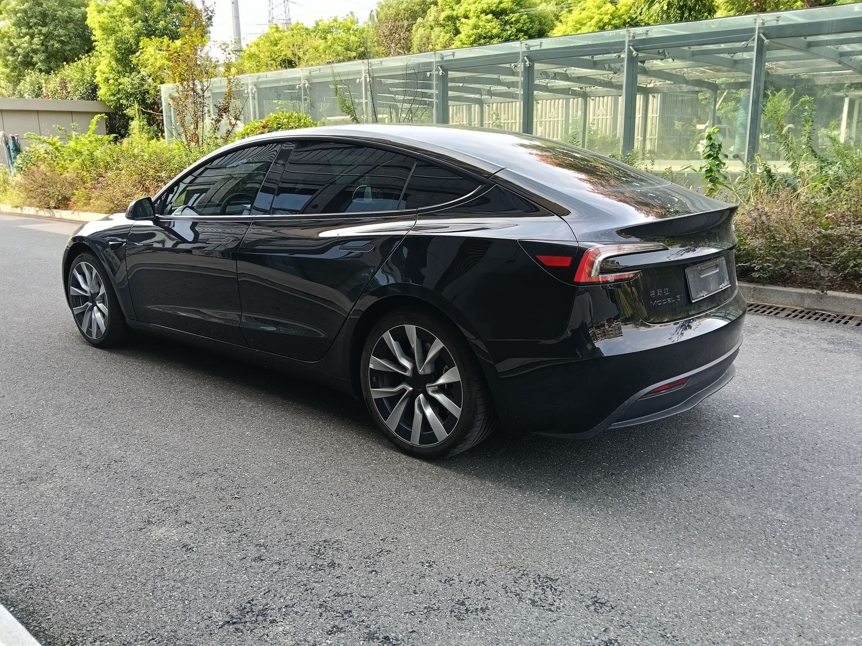 Tesla Model 3 2025 #2 Tesla Model 3 2025 car image #2