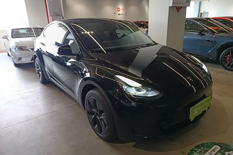 Tesla Model Y 2023 #4 Tesla Model Y 2023 immagine di auto #4