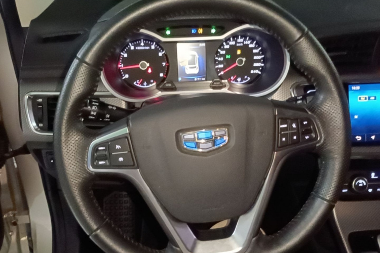 GEELY Emgrand GS 2018 car image #11