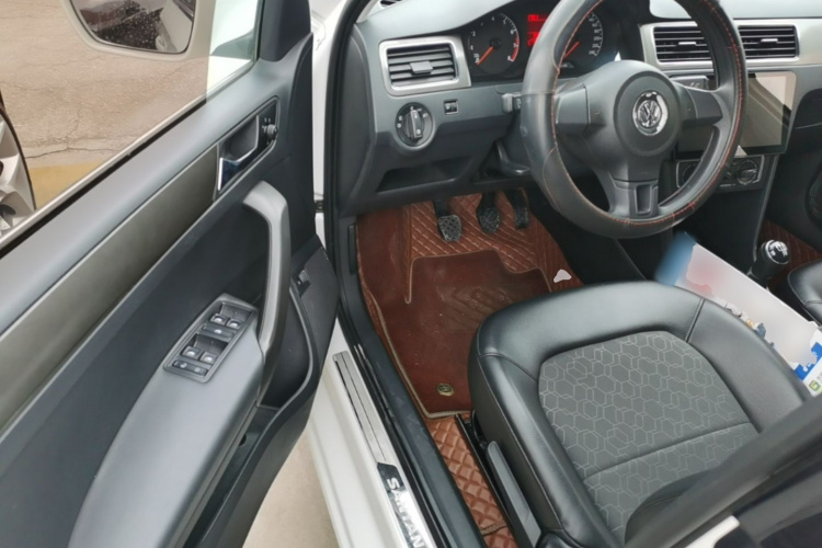 Volkswagen Santana 2016 car image #16