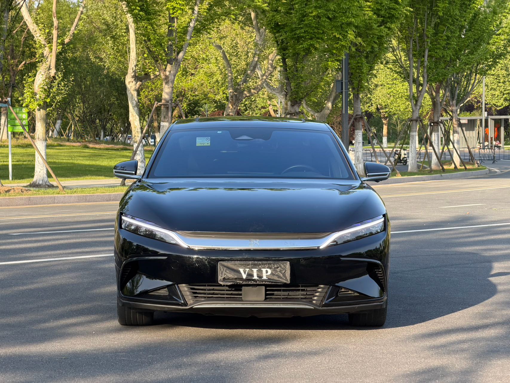 BYD Han 2024 صورة سيارة #2