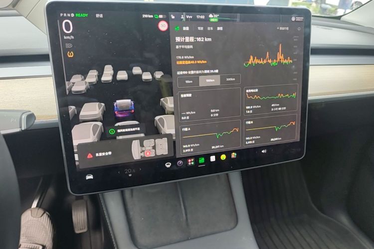 Tesla Model Y 2021 #13 Tesla Model Y 2021 car image #13