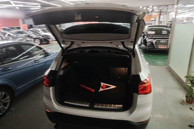 BMW X1 2017 #21 BMW X1 2017 car image #21
