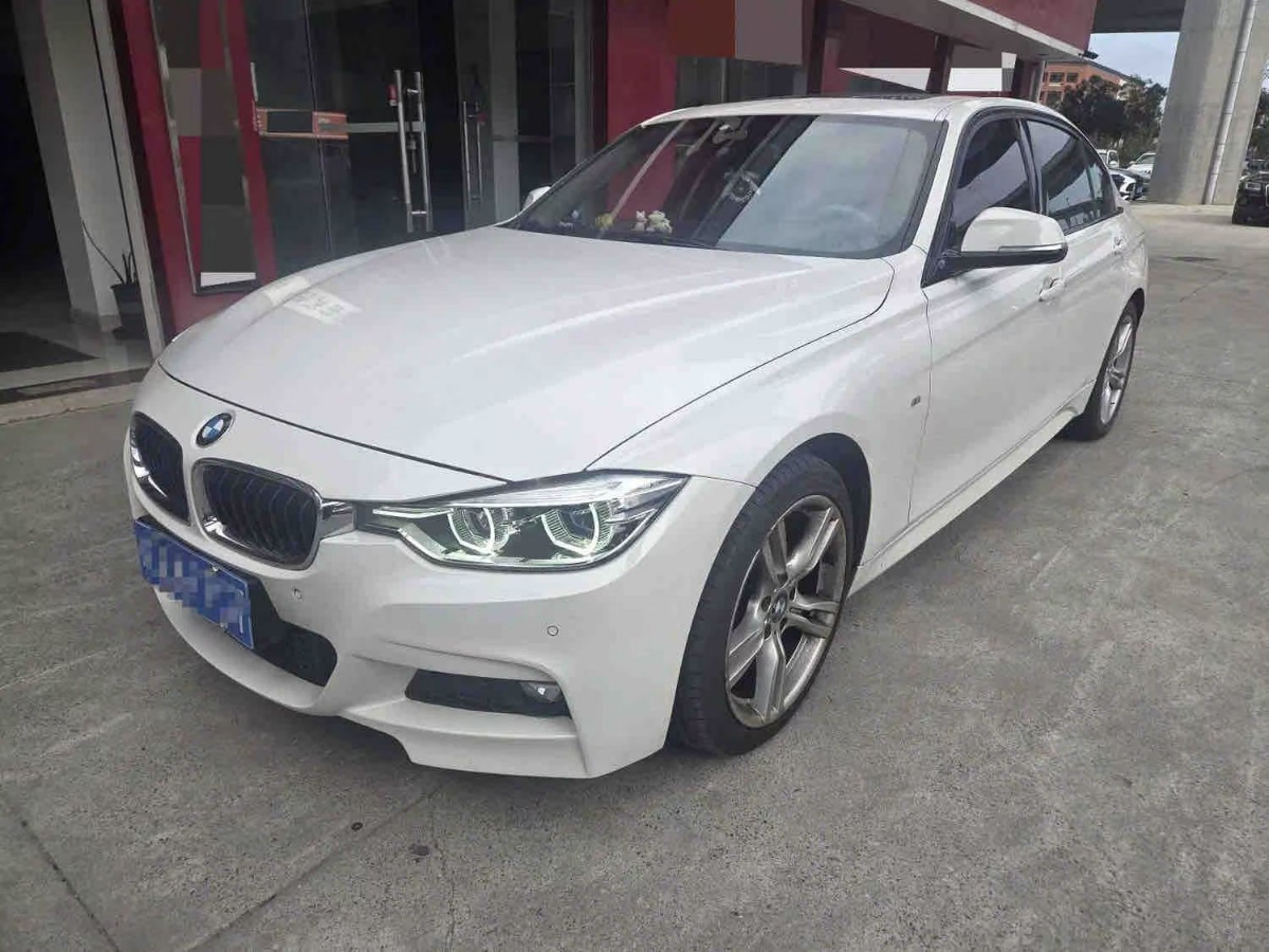 BMW 3 Series 2019 BMW 3 Series 2019 صورة سيارة
