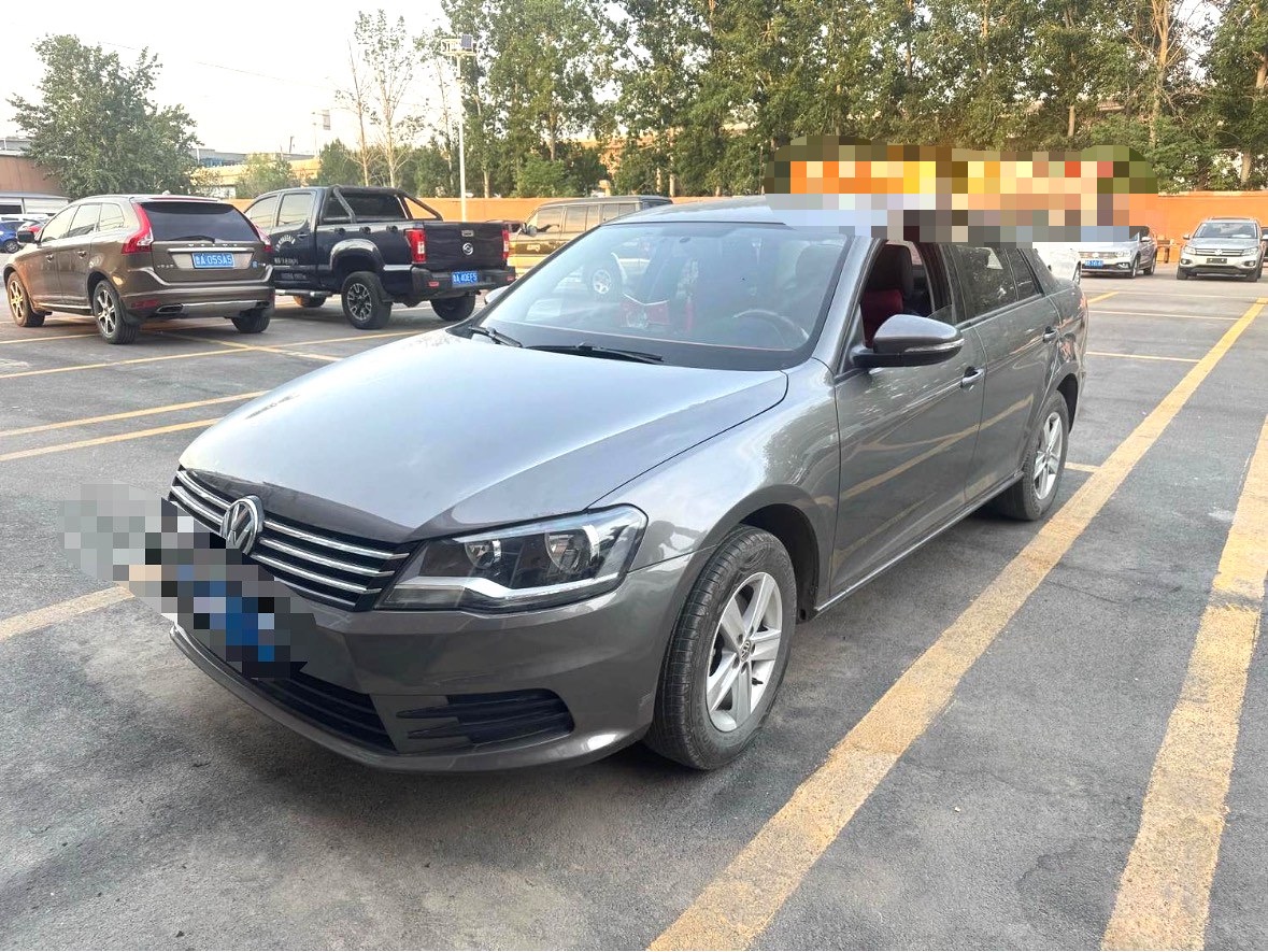 Volkswagen Bora 2015 car image 