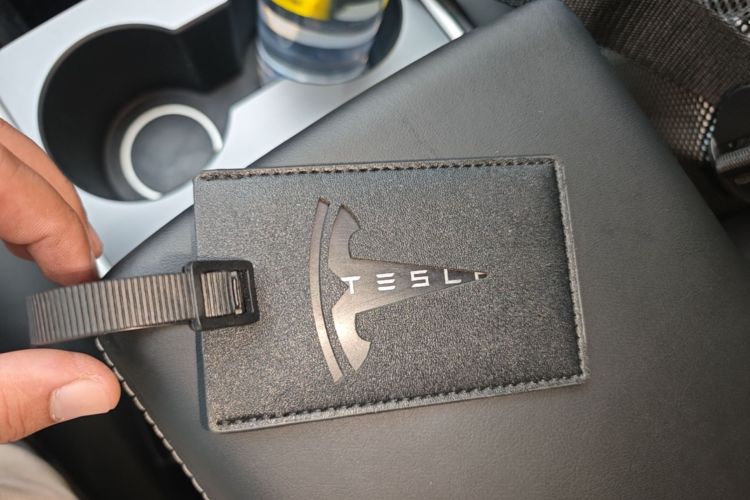 Tesla Model 3 2021 car image #9
