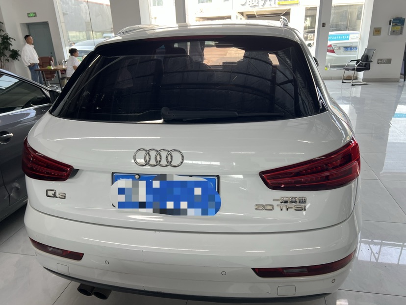 Audi Q3 2018 imagen de coche #6