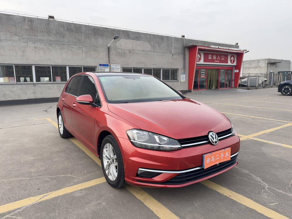 Volkswagen Golf 2019 car image #3