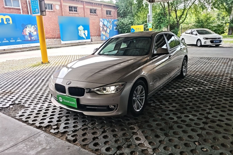 BMW 3 Series 2016 car image #2