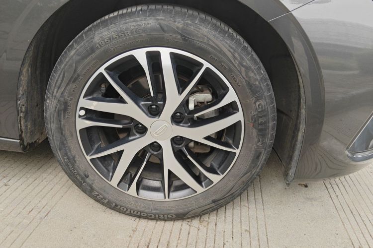 GEELY Emgrand 2022 car image #6