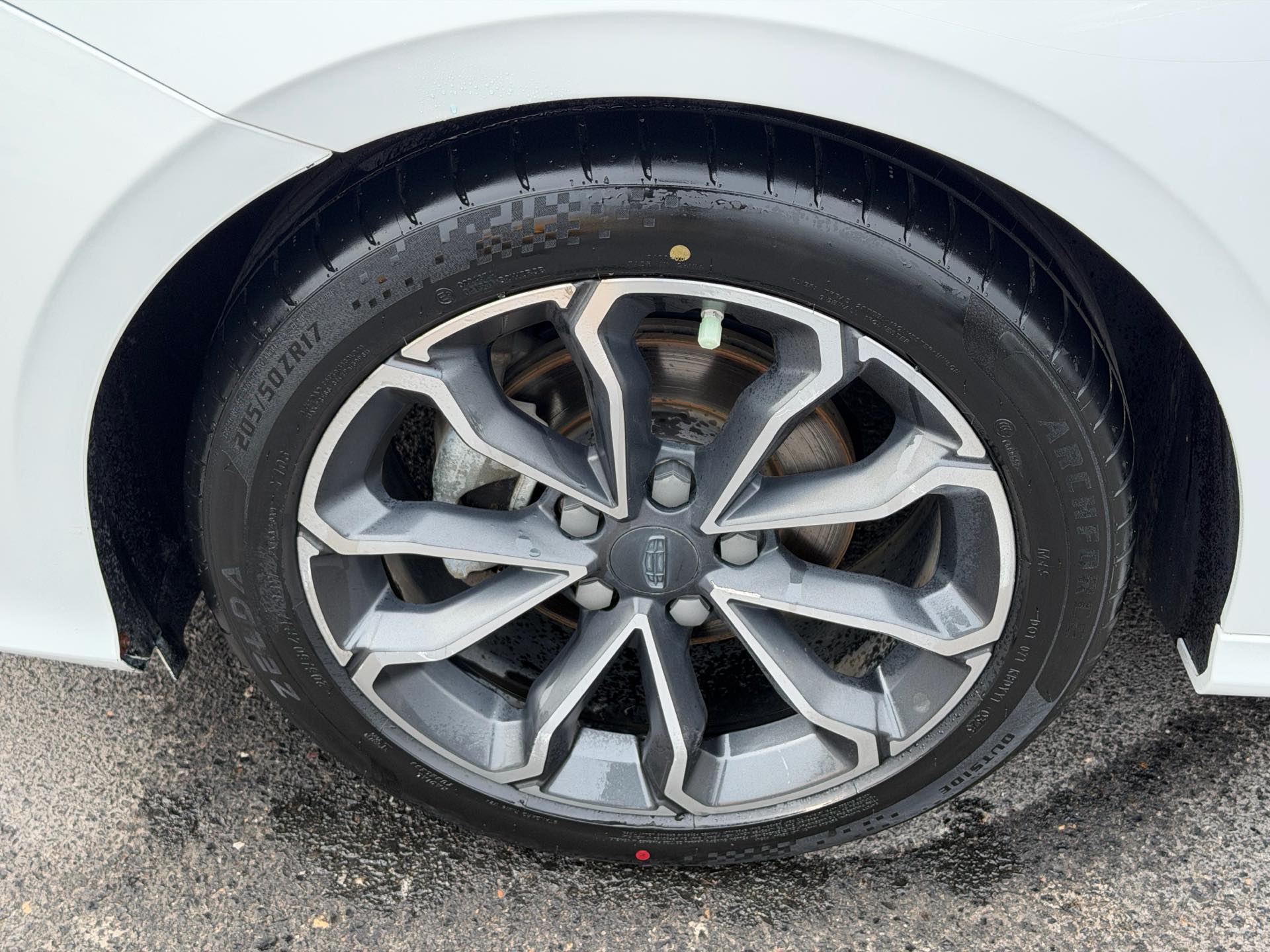 GEELY Binray 2022 car image #13