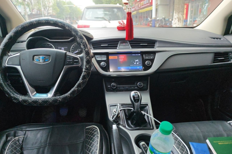 GEELY Emgrand GS 2017 car image #11