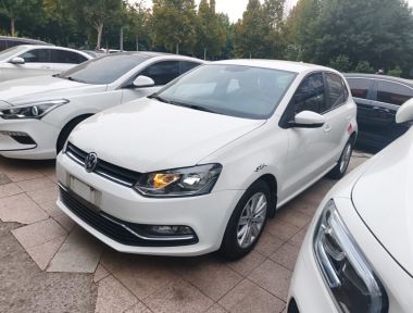 Volkswagen Polo 2014 Volkswagen Polo 2014 immagine di auto