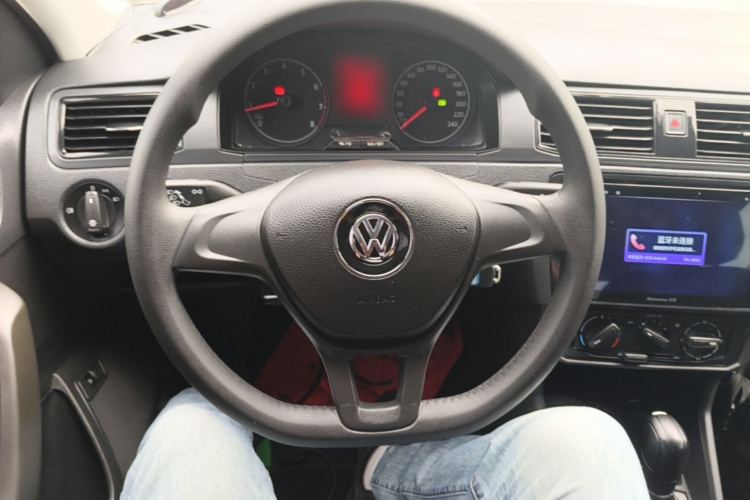 Volkswagen Santana 2020 car image #15