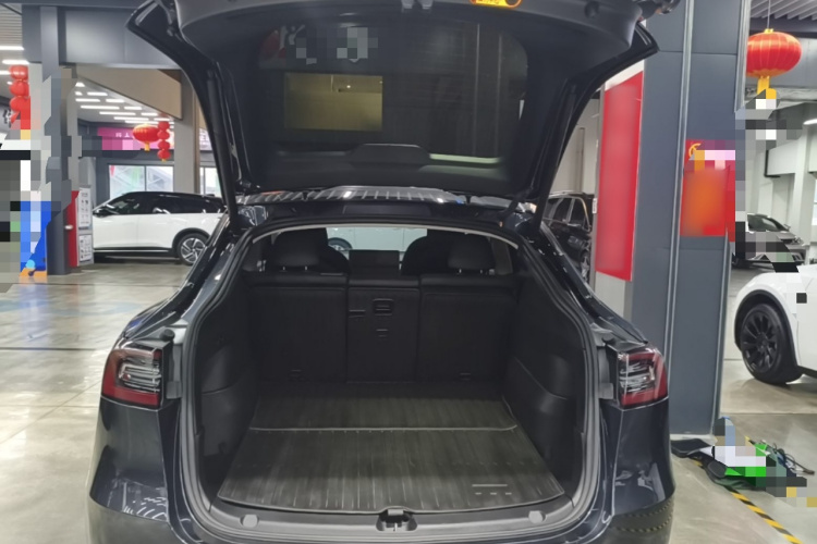 Tesla Model Y 2025 #21 Tesla Model Y 2025 car image #21