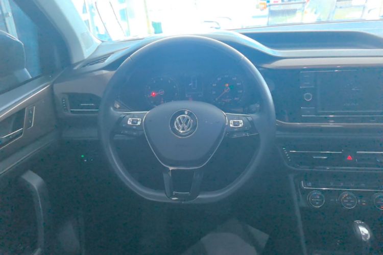Volkswagen Tharu 2018 car image #11