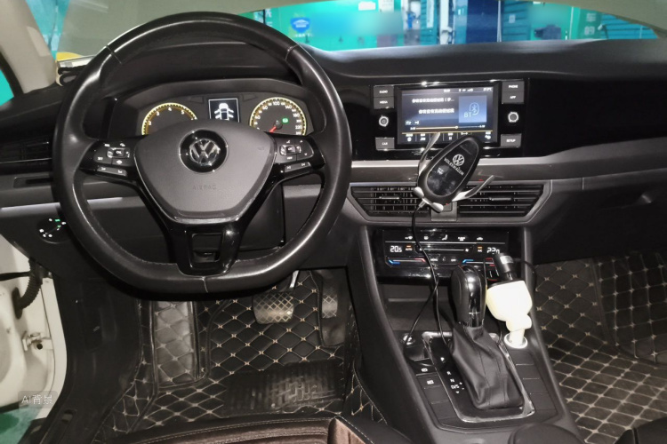 Volkswagen Bora 2020 immagine di auto #11