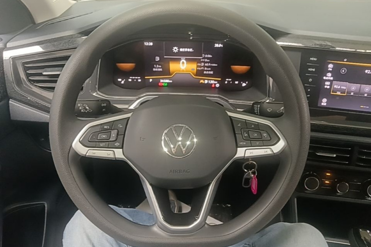 Volkswagen Lavida 2023 car image #11