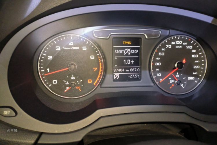 Audi Q3 2014 car image #14