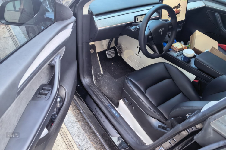 Tesla Model Y 2024 #18 Tesla Model Y 2024 car image #18