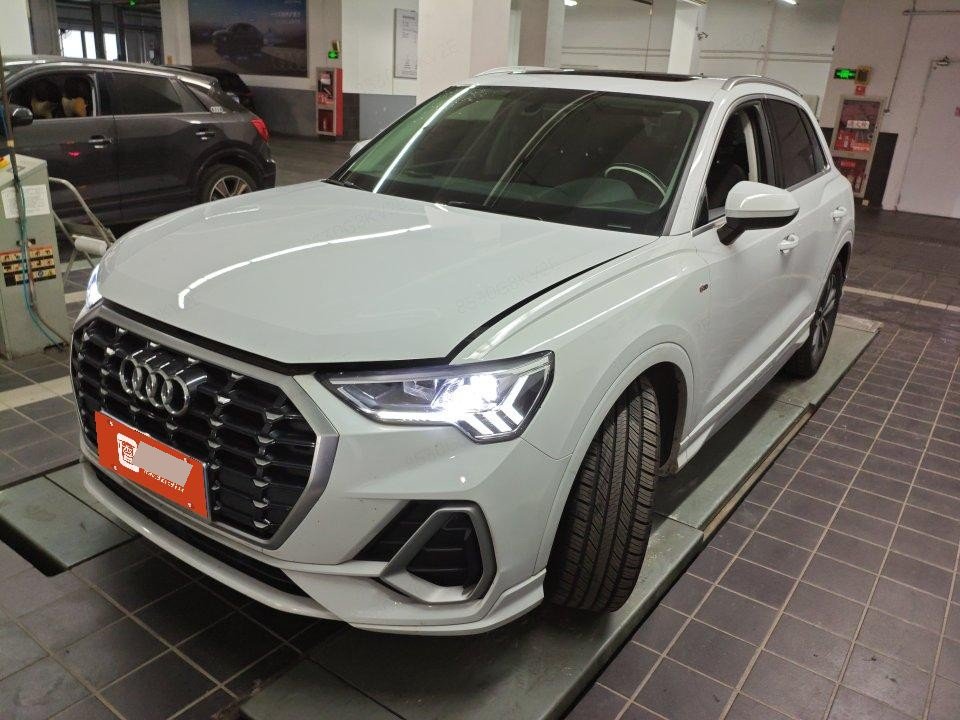 2022 2022 immagine di auto