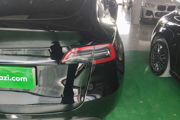 Tesla Model Y 2021 #8 Tesla Model Y 2021 car image #8