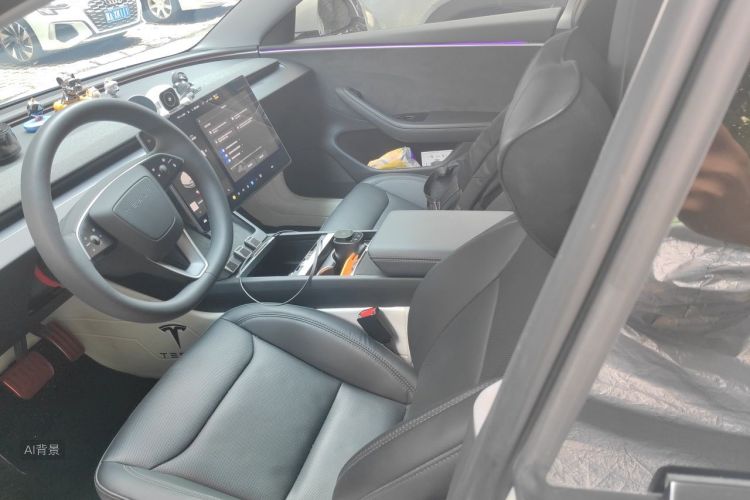 Tesla Model 3 2024 car image #17