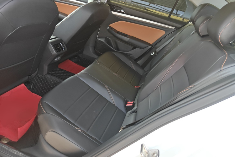 Volkswagen Bora 2024 изображение автомобиля #17