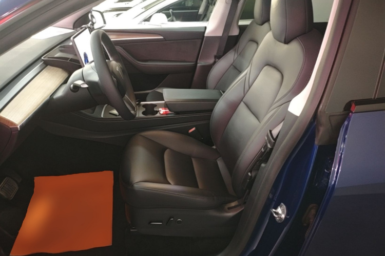 Tesla Model Y 2021 car image #15