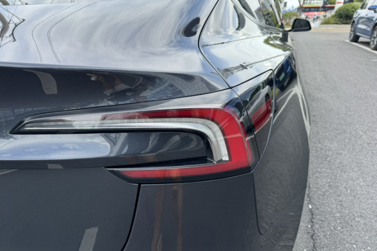 Tesla Model 3 2024 #11 Tesla Model 3 2024 car image #11