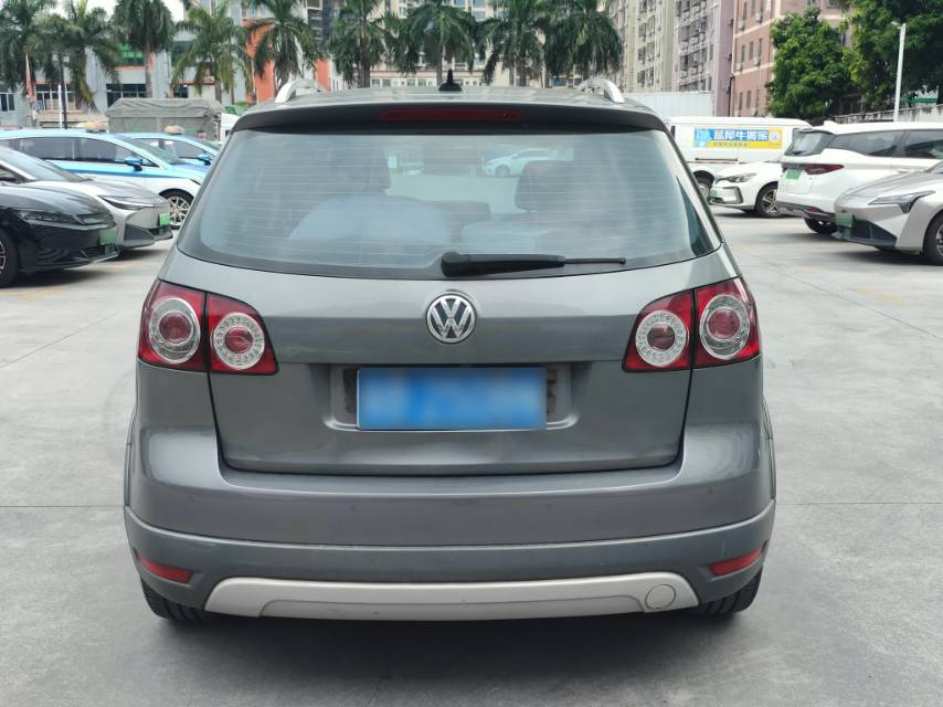 Volkswagen Golf (Imported) 2013 car image #5