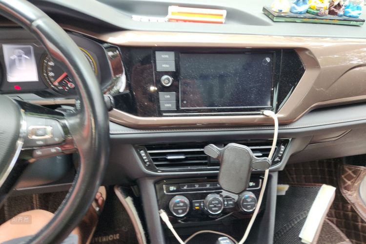 Volkswagen Tharu 2019 #15 Volkswagen Tharu 2019 car image #15