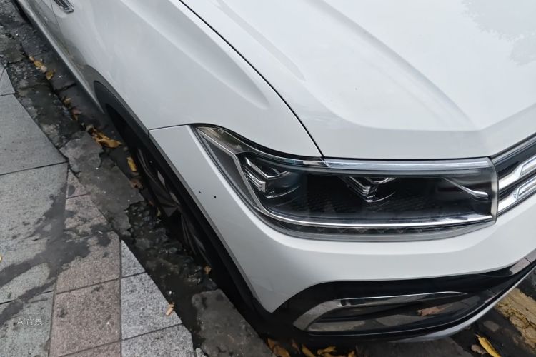 Volkswagen T-Cross 2019 car image #8