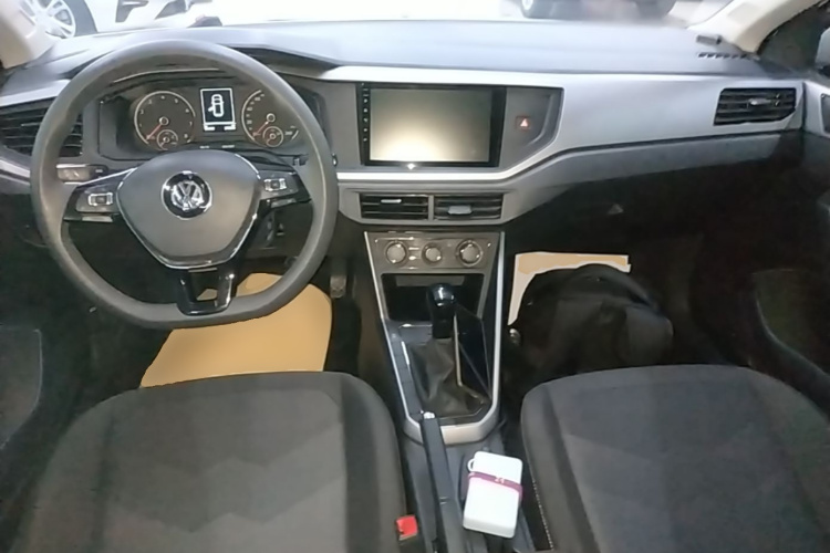 Volkswagen Polo 2020 car image #10