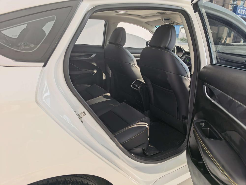 GEELY Binray 2022 immagine di auto #13