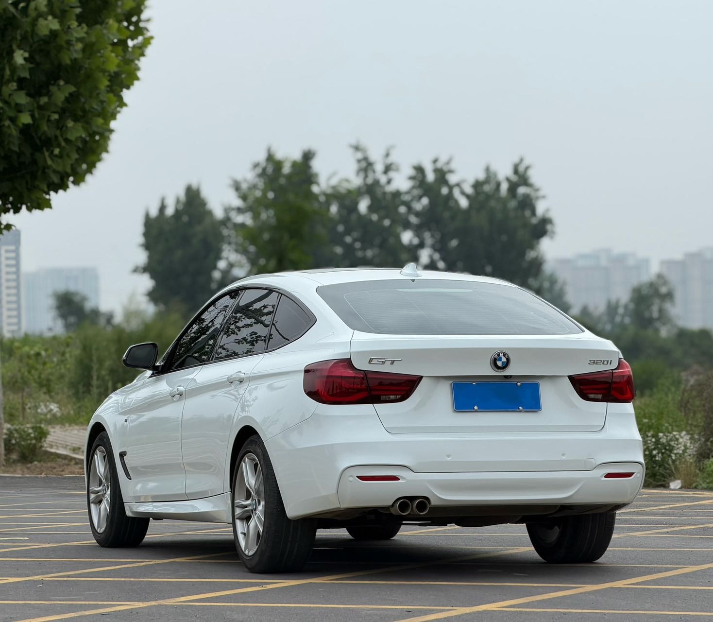 BMW 3 Series GT 2020 #9 BMW 3 Series GT 2020 car image #9