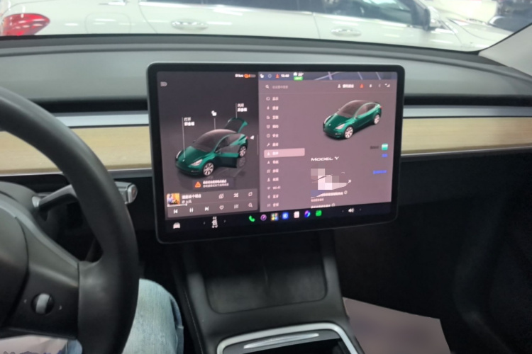 Tesla Model Y 2022 #10 Tesla Model Y 2022 car image #10