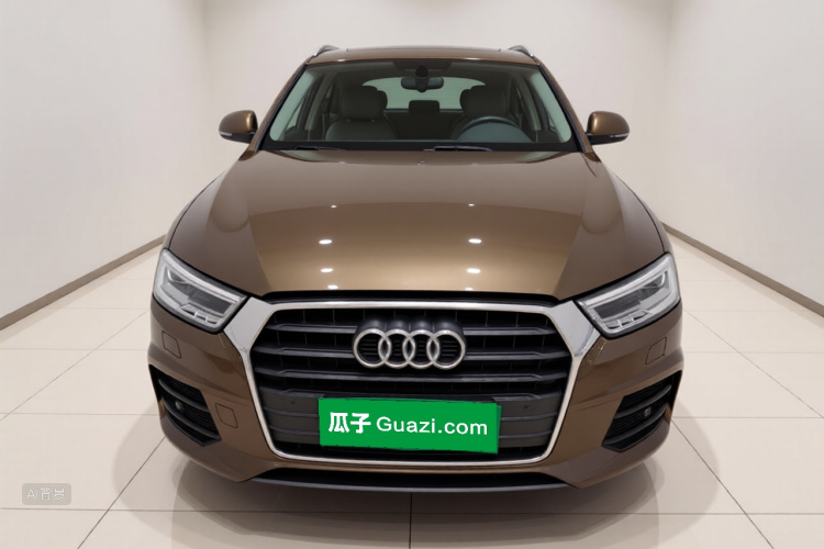 Audi Q3 2018 car image #3