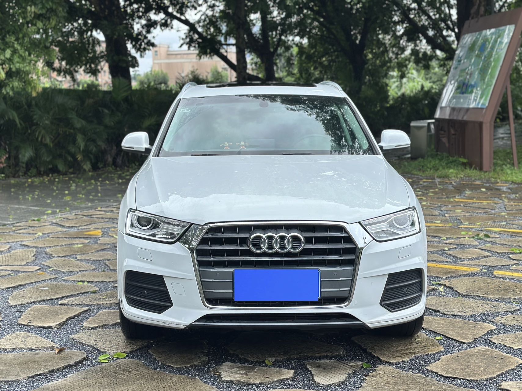 Audi Q3 2018 #2 Audi Q3 2018 car image #2