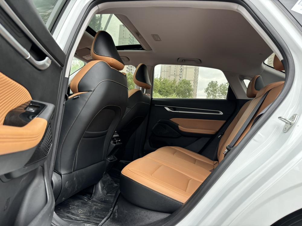 GEELY Emgrand 2024 #14 GEELY Emgrand 2024 car image #14