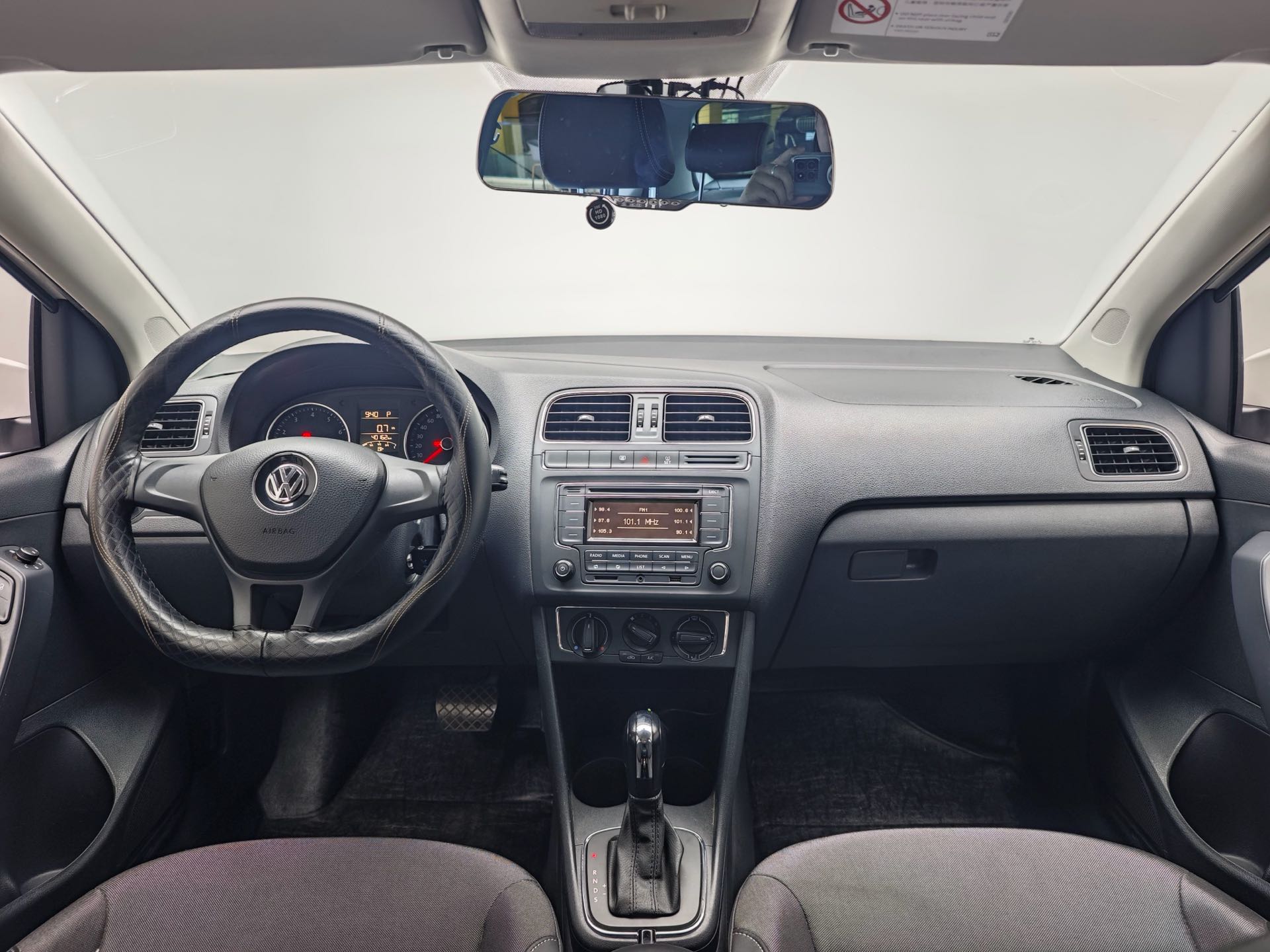 Volkswagen Polo 2015 immagine di auto #5