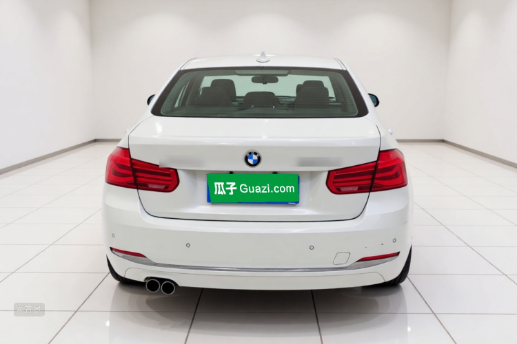 BMW 3 Series 2017 #6 BMW 3 Series 2017 car image #6