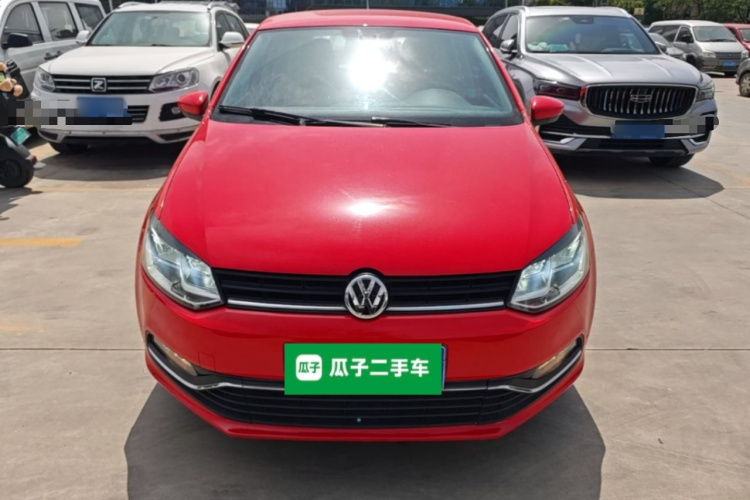 Volkswagen Polo 2014 car image #3