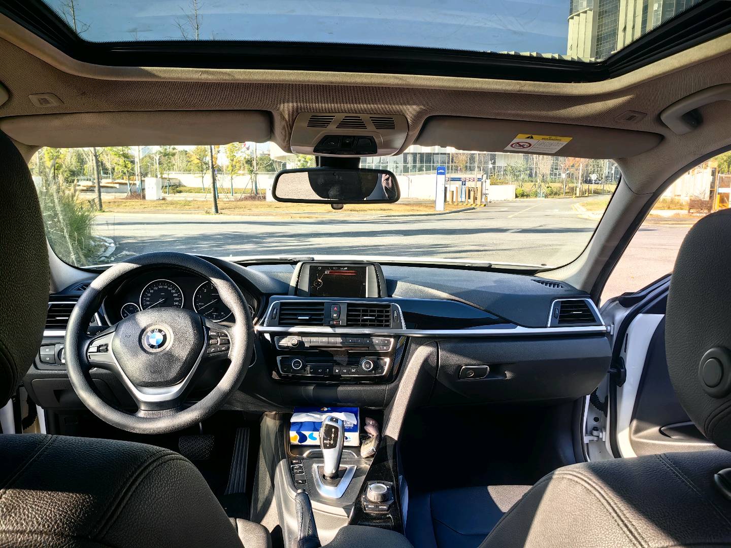 BMW 3 Series 2017 image de voiture #9