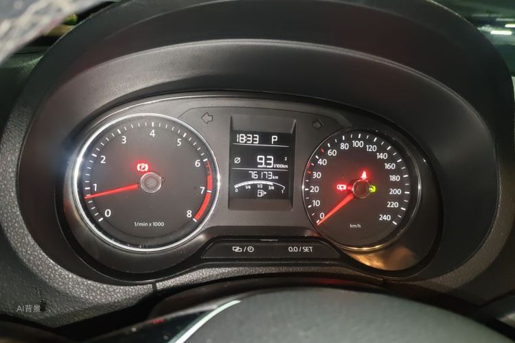 Volkswagen Polo 2014 car image #13